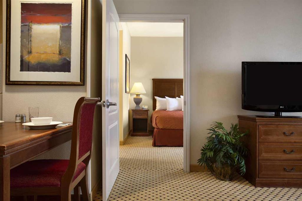 Homewood Suites Laredo At Mall Del Norte Room photo